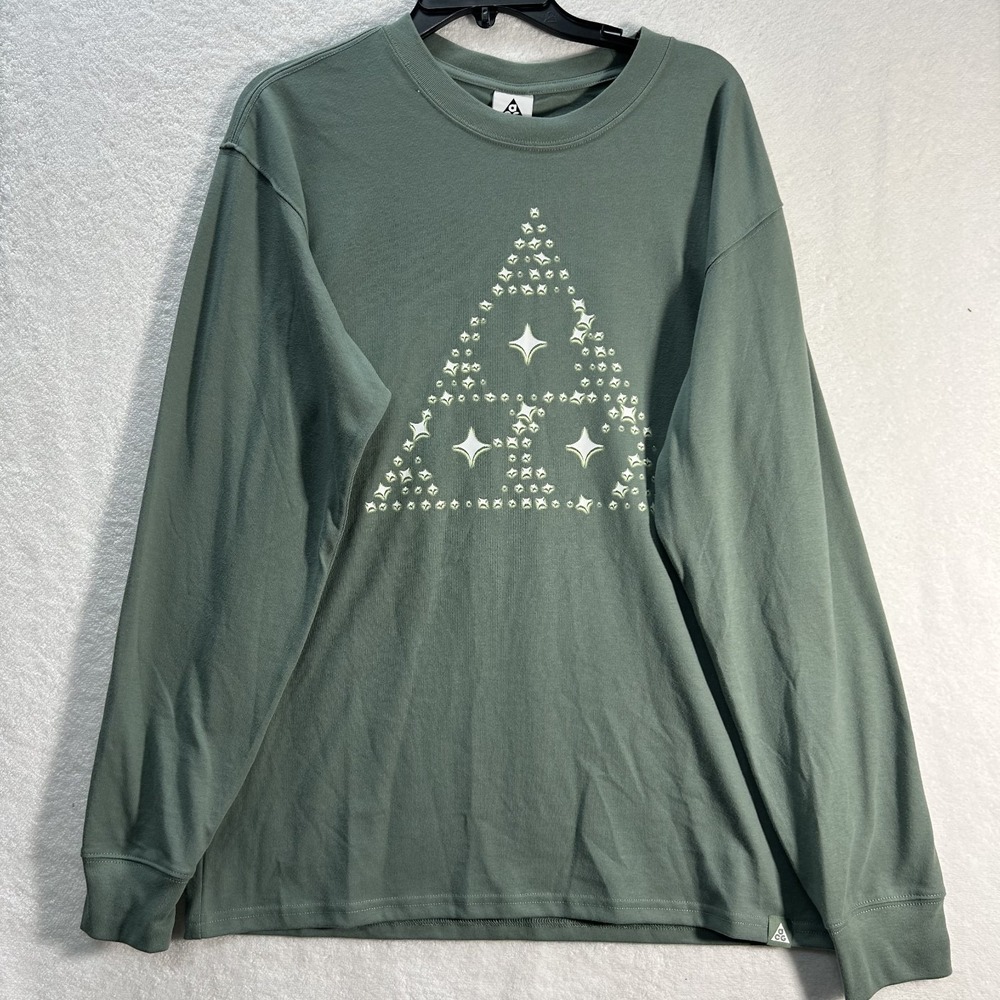 Nike ACG Mens Size S Clay Green Long Sleeve Dark Sky Graphic T-Shirt